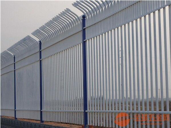 供应锌钢铁艺围墙护栏学校安全隔离围墙护栏定制工厂圈地